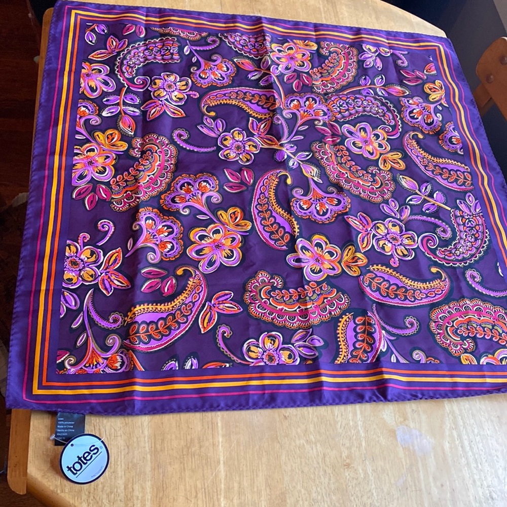 TOTES scarf, 27”, new